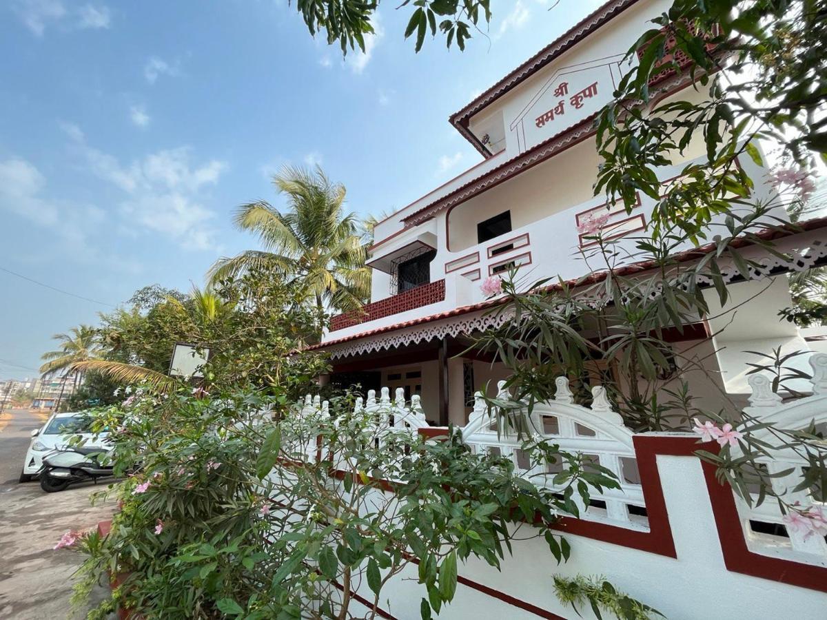 Gayatri Homestay Ratnagiri Exterior photo